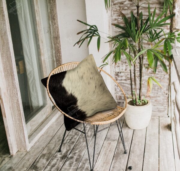 Handcrafted Cowhide Cushion for Décor by Hideorzo